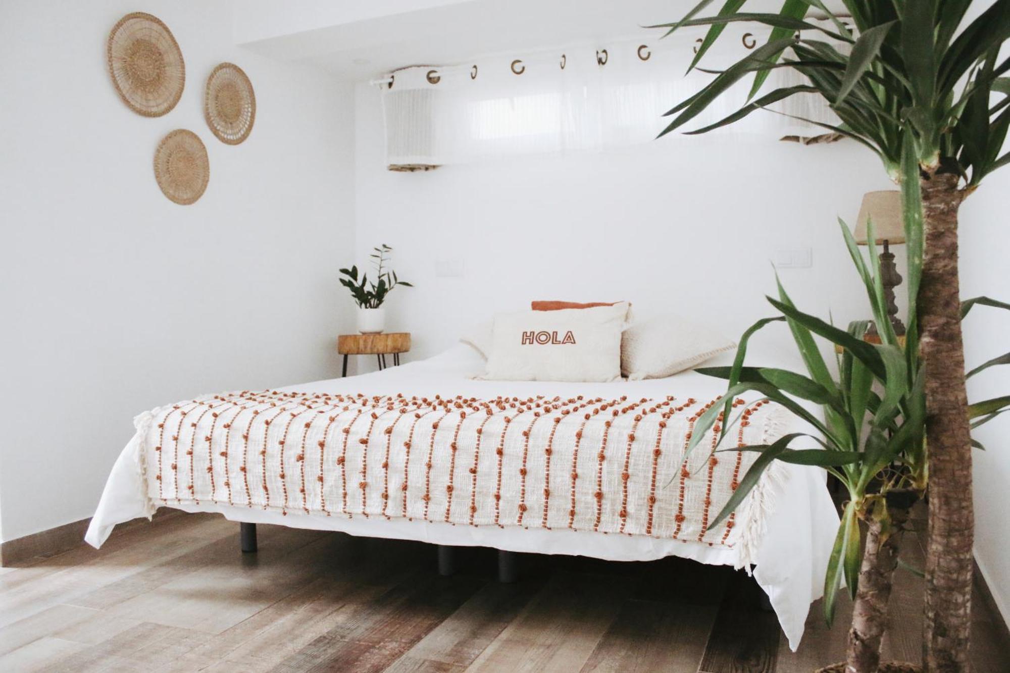 Vila Vale Guest House - Surf & Yoga ชาร์เนกา ภายนอก รูปภาพ