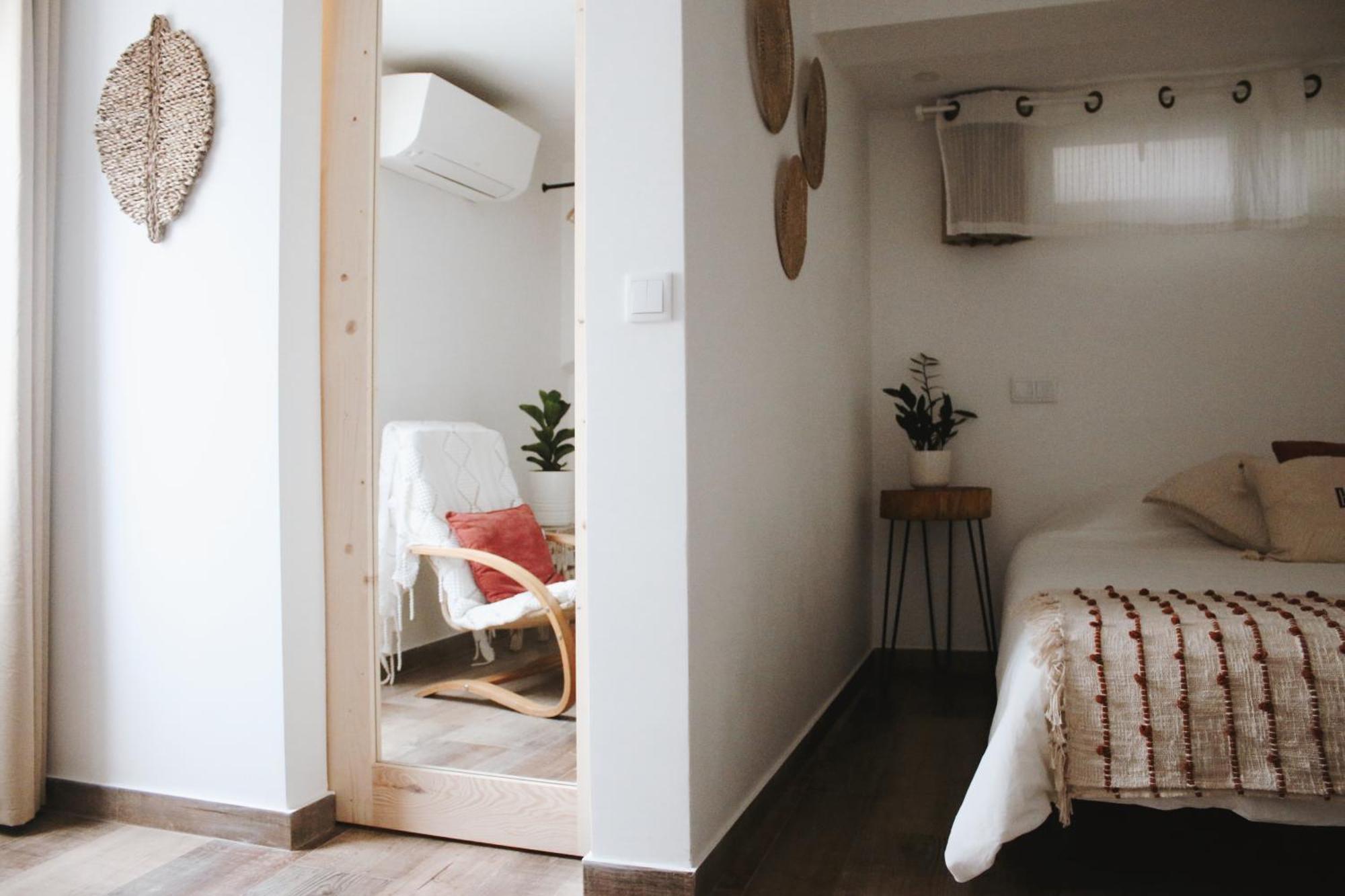 Vila Vale Guest House - Surf & Yoga ชาร์เนกา ภายนอก รูปภาพ